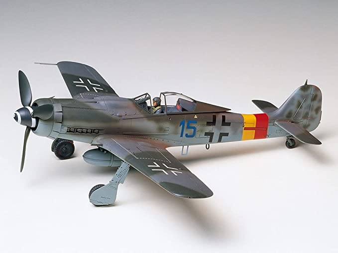 Tamiya 1/48 Focke-Wulf FW190 D-9 Model Kit
