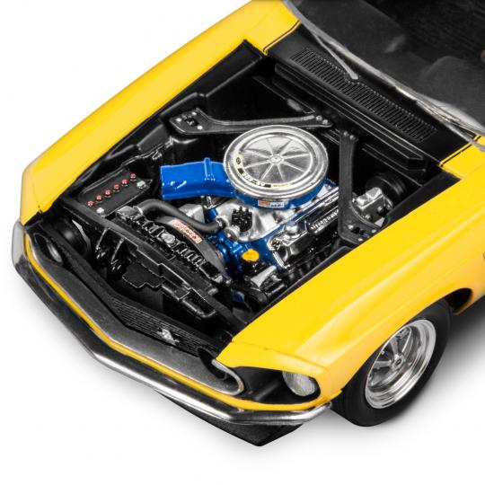 1969 Boss 302 Mustang Scale: 1/25 - Model Kit - The Hooded Goblin