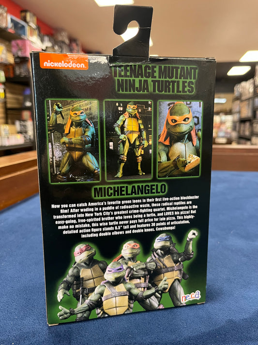 NECA Teenage Mutant Ninja Turtles: Michelangelo Figure