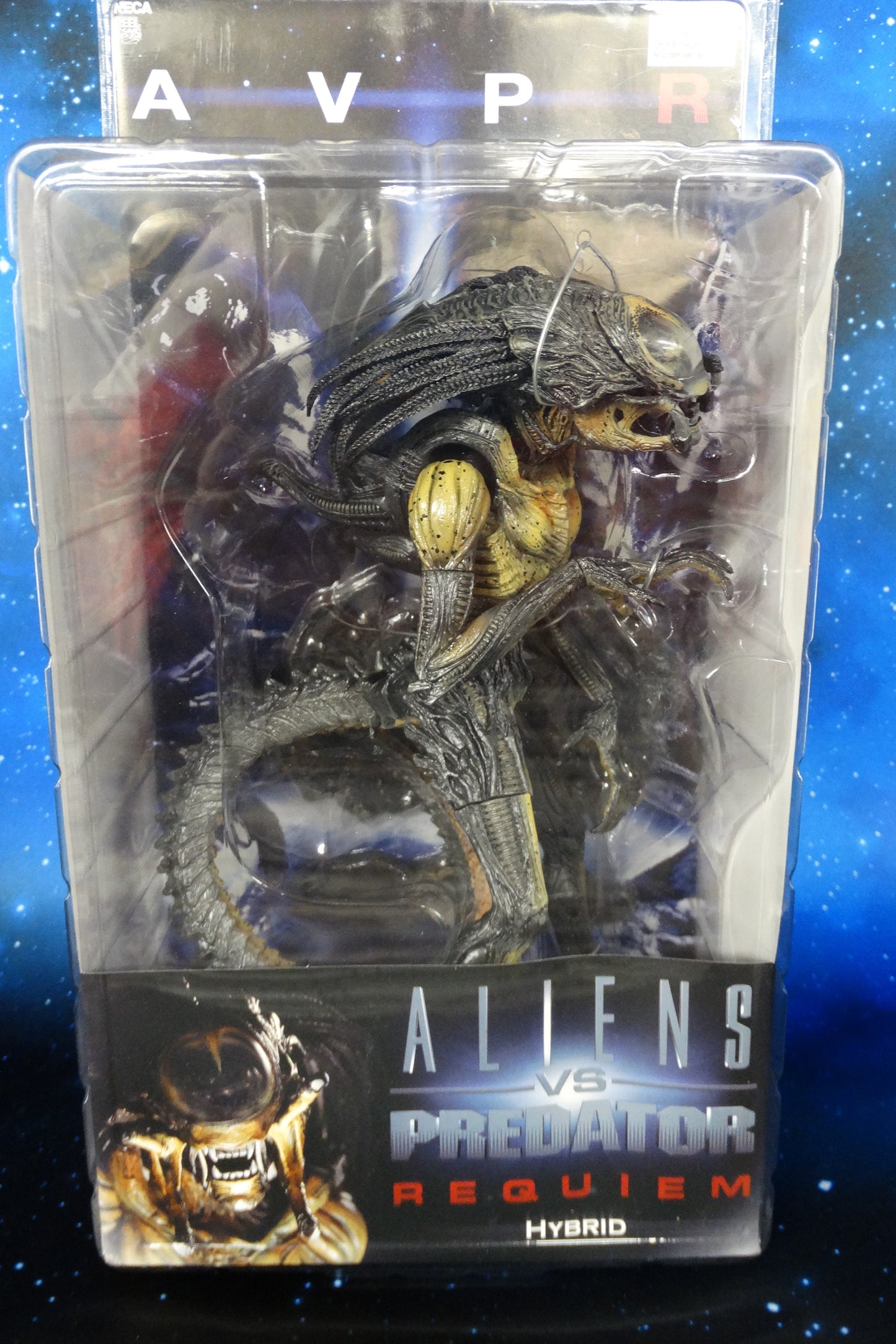 Neca Aliens Vs Predator Requiem Predalien Hybrid 8" - Action Figure - The Hooded Goblin