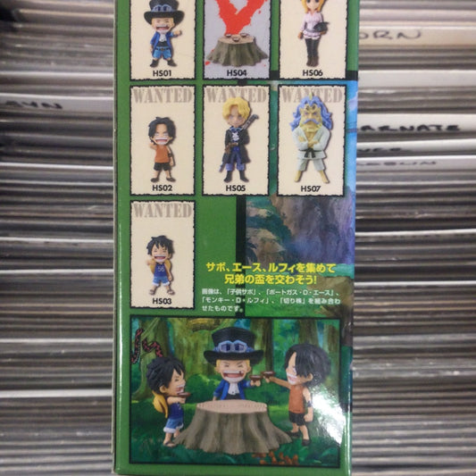 One Piece 3" World Collectible Mini Figure: Scenery HS04 - Figurine - The Hooded Goblin
