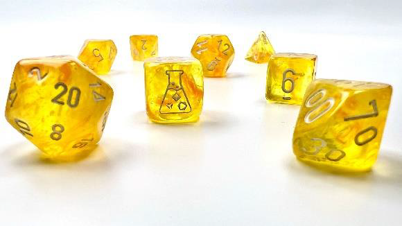Chessex: Borealis 7-Die Set: Canary/White Luminary