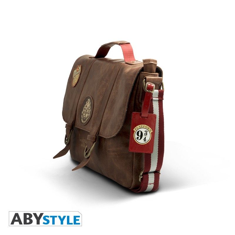 Gryffindor best sale messenger bag