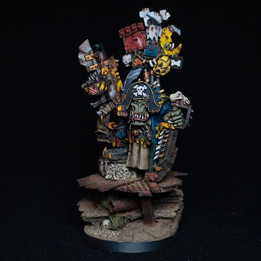 Kaptin Badrukk - Warhammer: 40k - The Hooded Goblin