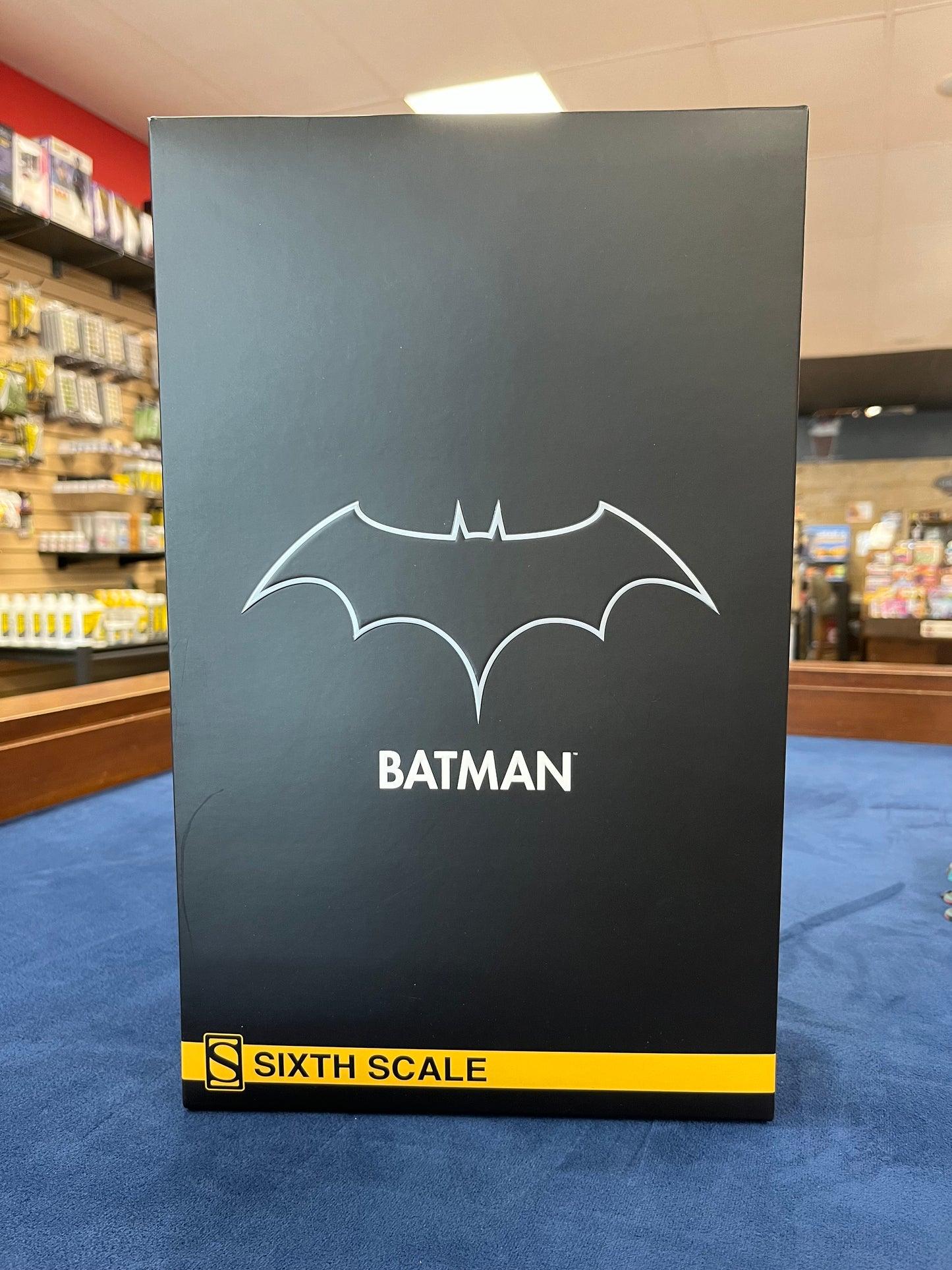 DC Comics Batman Sixth Scale Figure by Sideshow Collectibles