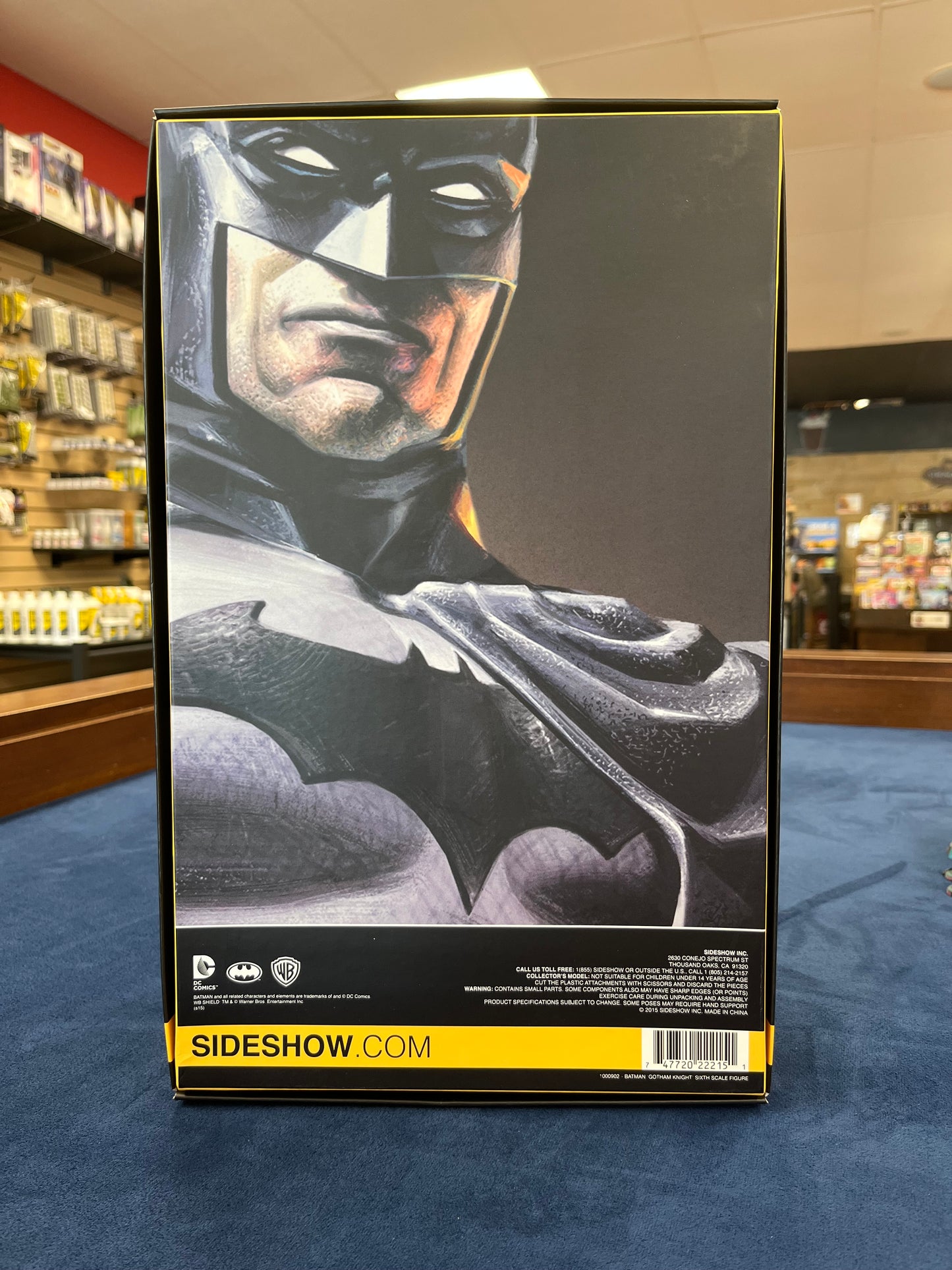 DC Comics Batman Sixth Scale Figure by Sideshow Collectibles