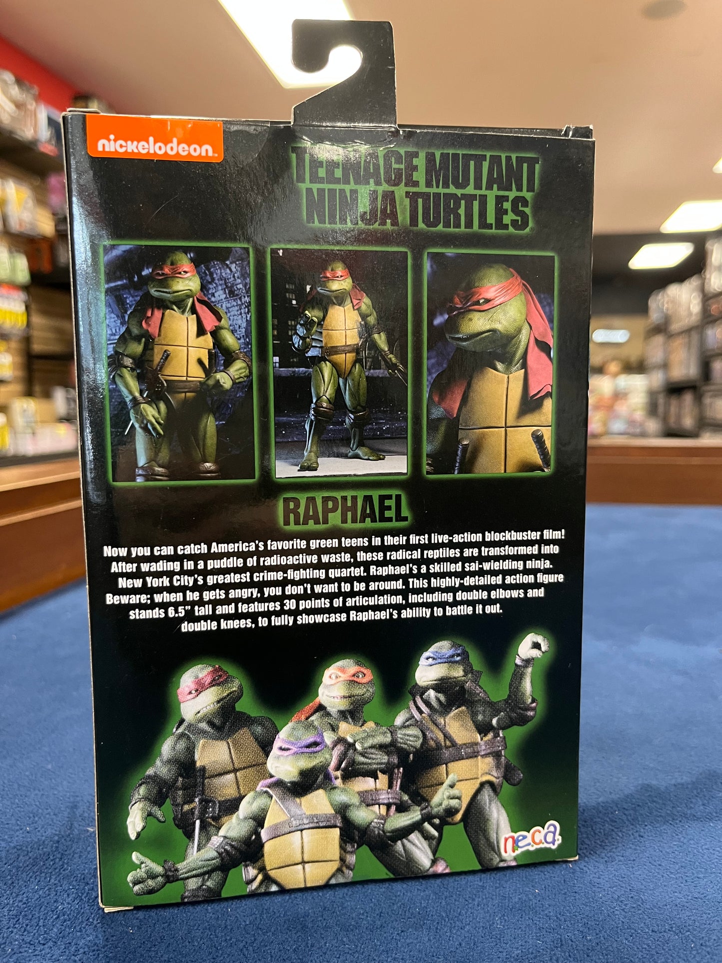 NECA Teenage Mutant Ninja Turtles: Raphael Figure