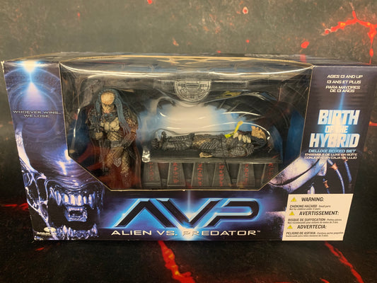 Alien Vs Predator Birth Of The Hybrid Deluxe Box Set -  - The Hooded Goblin