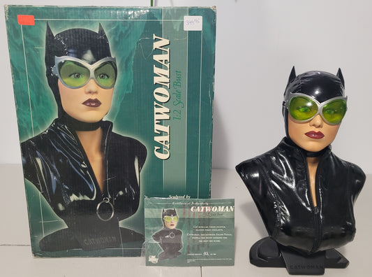 Catwoman 1:2 Single Bust Statue (Limited Edition of 900)