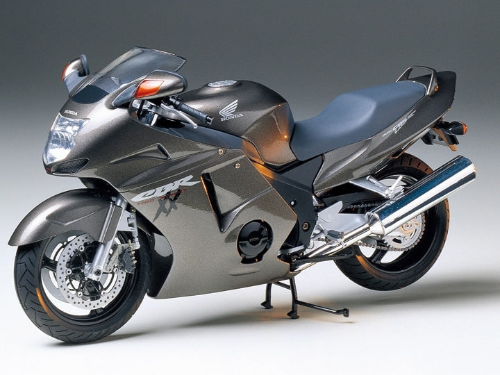 Tamiya Honda CBR 1100XX Super Blackbird 1/12 Scale Motorcycle Series Model Kit