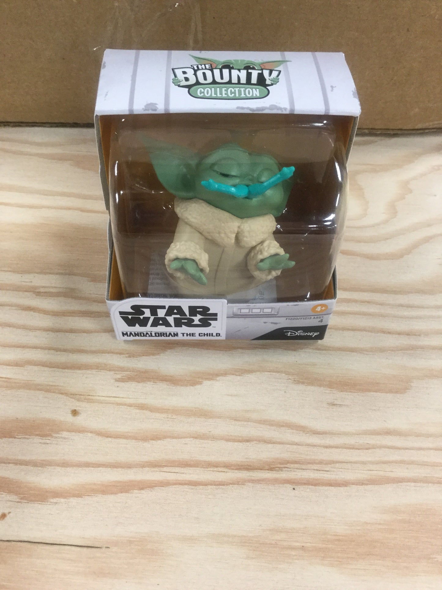 Star Wars The Bounty Collection Mandalorian Figure:The Child - Funko - The Hooded Goblin